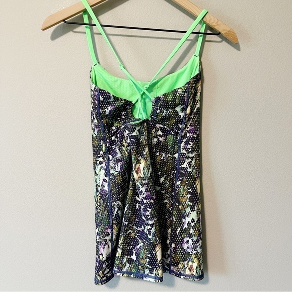 Lululemon Dancing Warrior Tank Top Floral Sport Multi White/Pistachio Size 6 - Picture 4 of 10